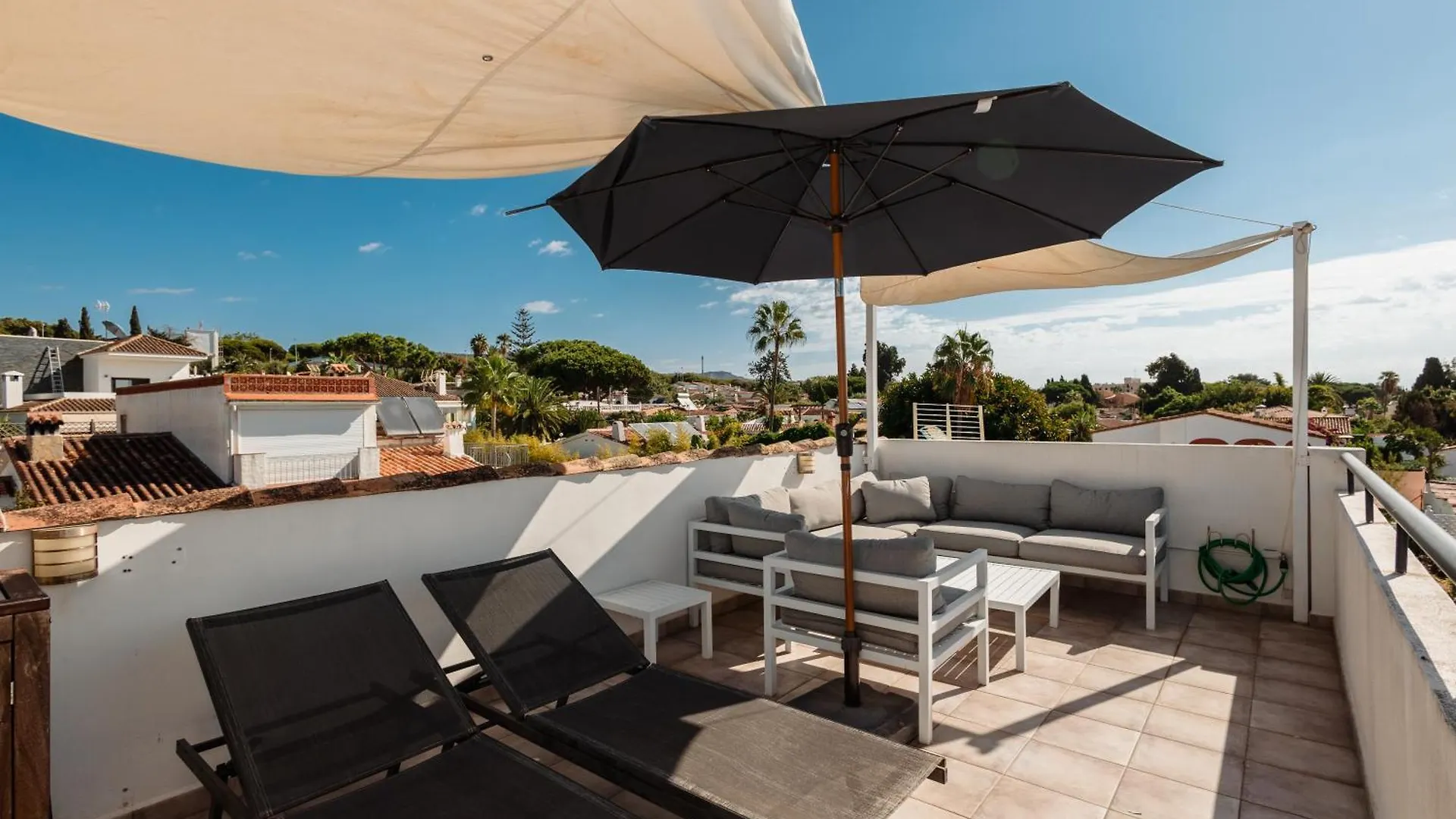 Cozy Holiday Home At The Beach In Costabella, Marbella Spain