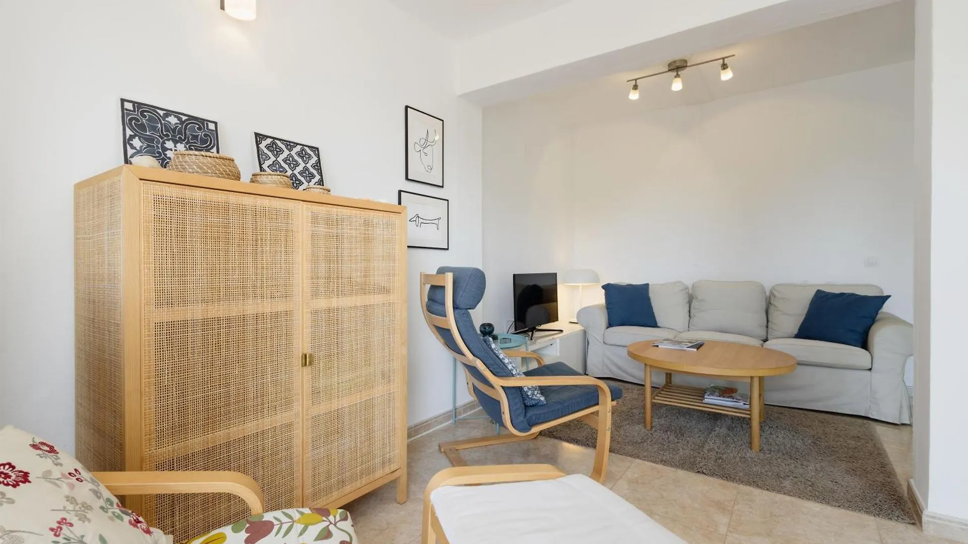 Cozy Holiday Home At The Beach In Costabella, ماربيا