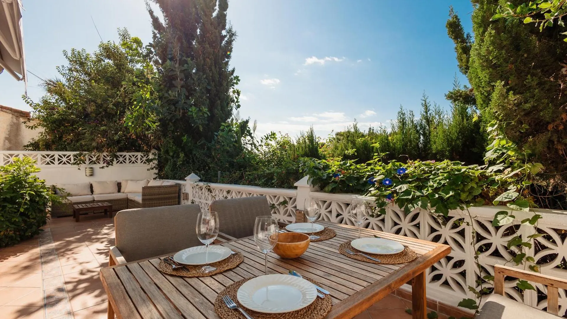 Cozy Holiday Home At The Beach In Costabella, Marbella