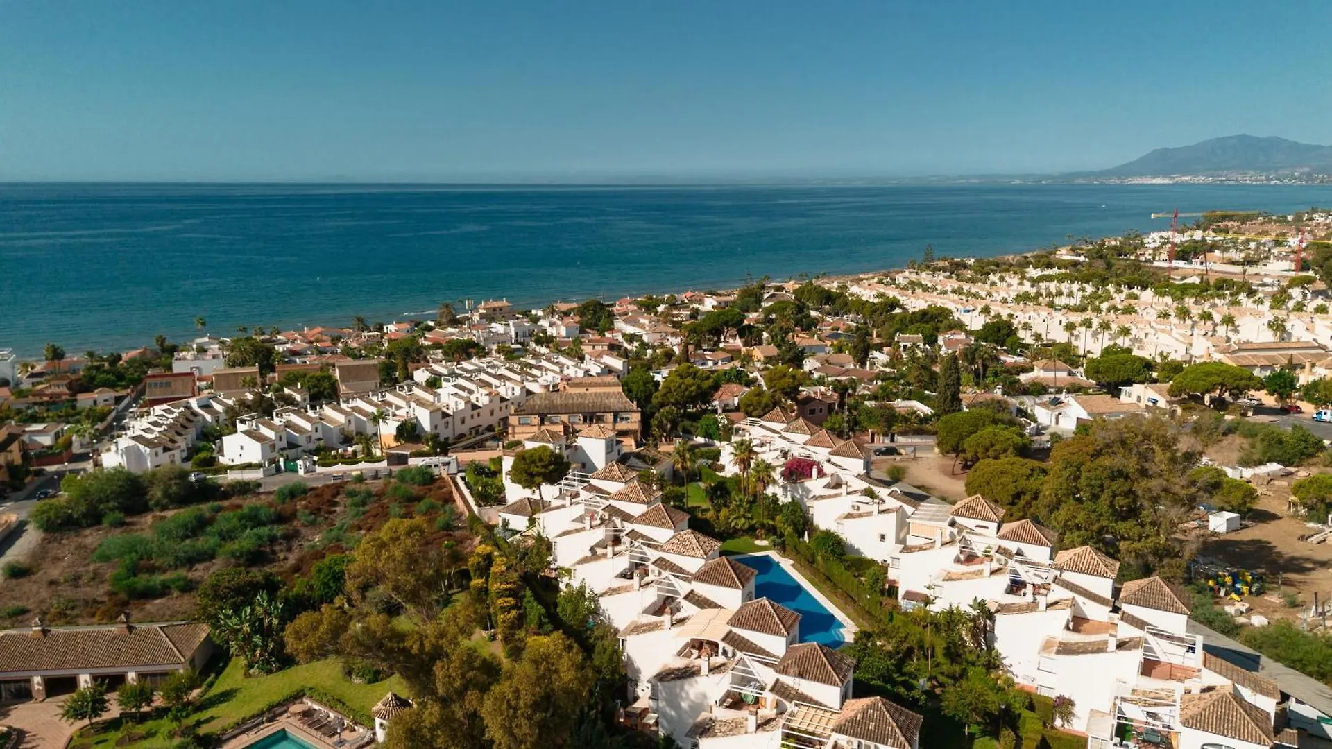 Cozy Holiday Home At The Beach In Costabella, Marbella