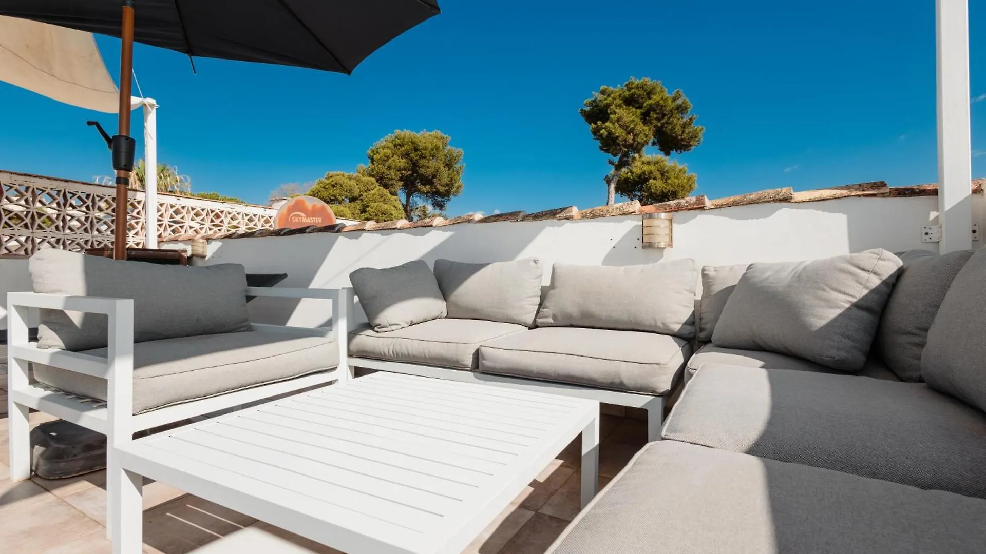 Cozy Holiday Home At The Beach In Costabella, ماربيا إسبانيا