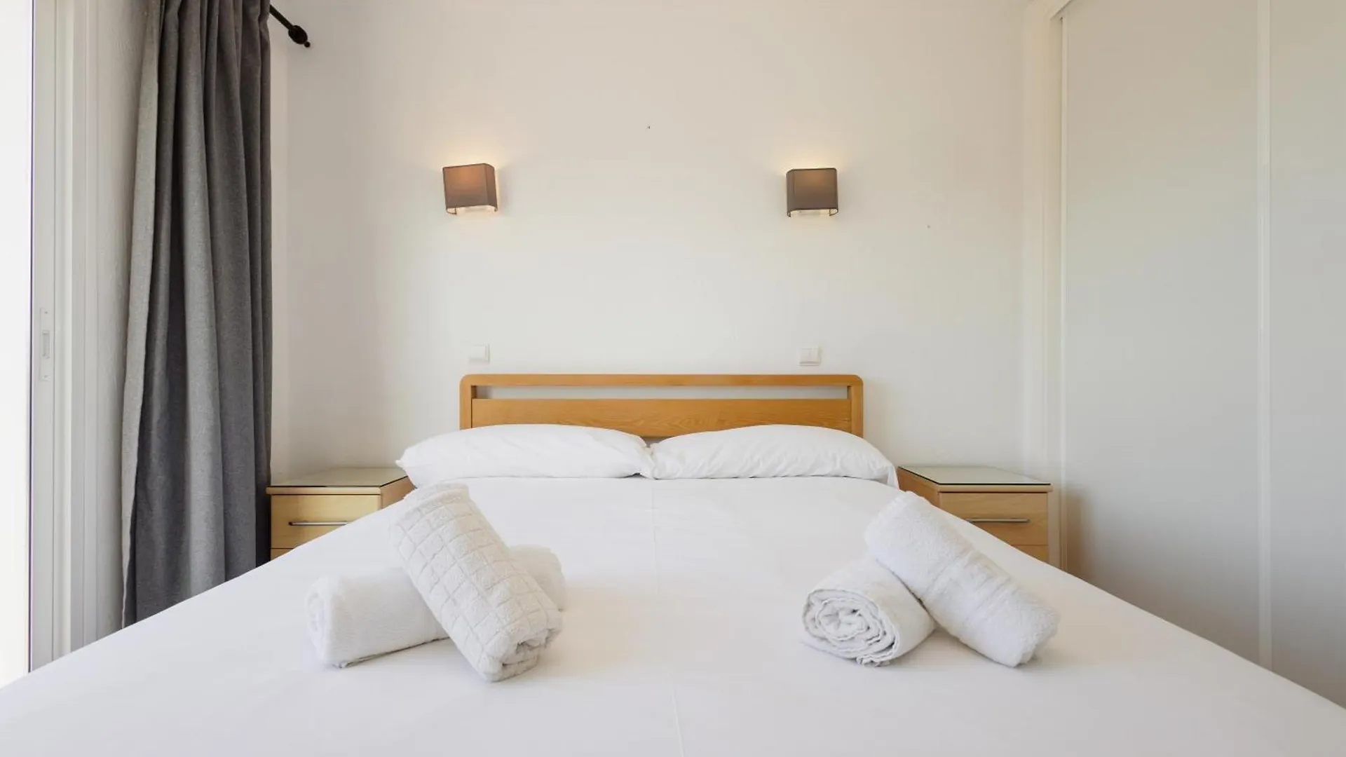 Cozy Holiday Home At The Beach In Costabella, ماربيا