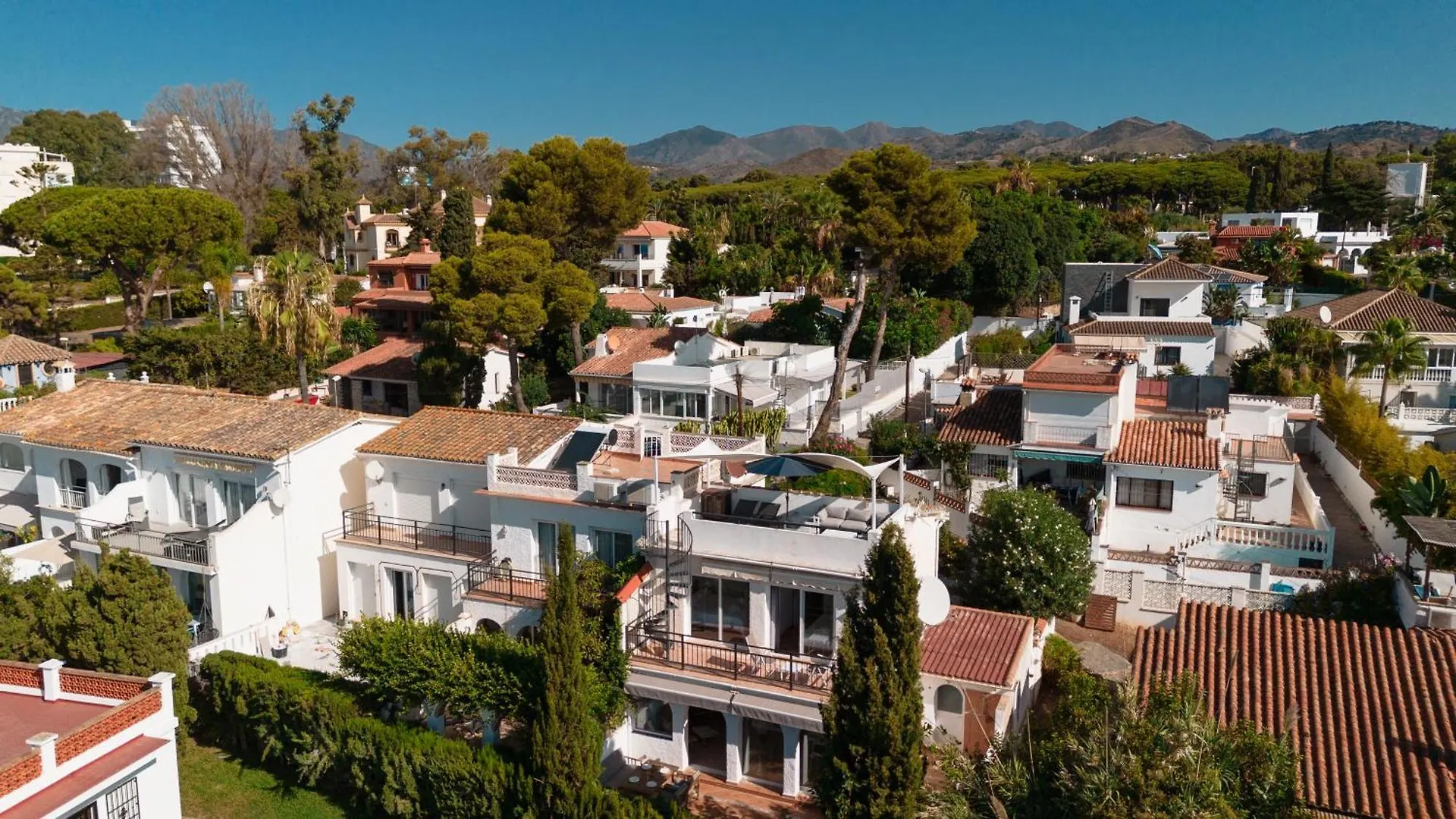 Cozy Holiday Home At The Beach In Costabella, Marbella