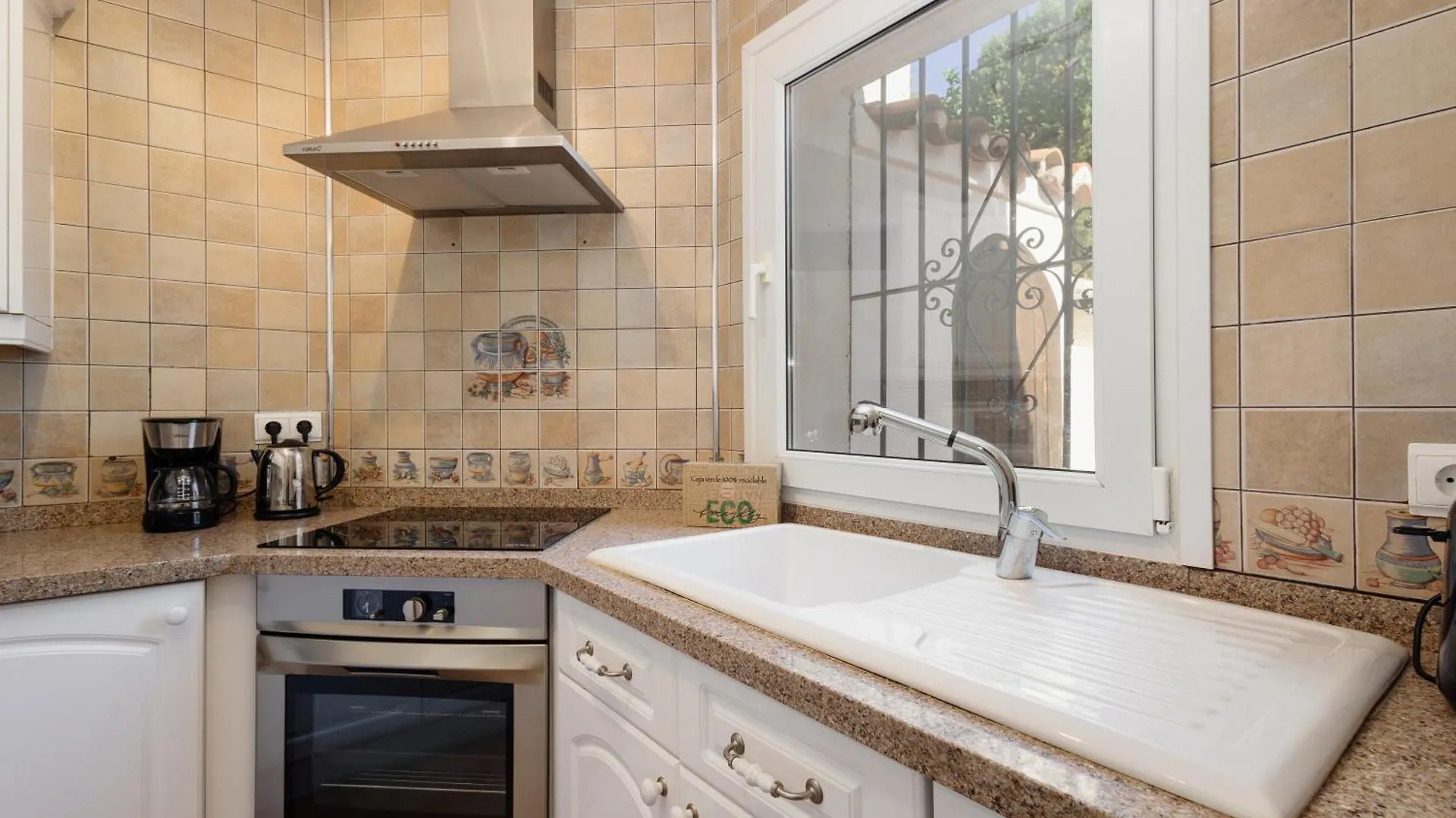 Cozy Holiday Home At The Beach In Costabella, Marbella 0*,